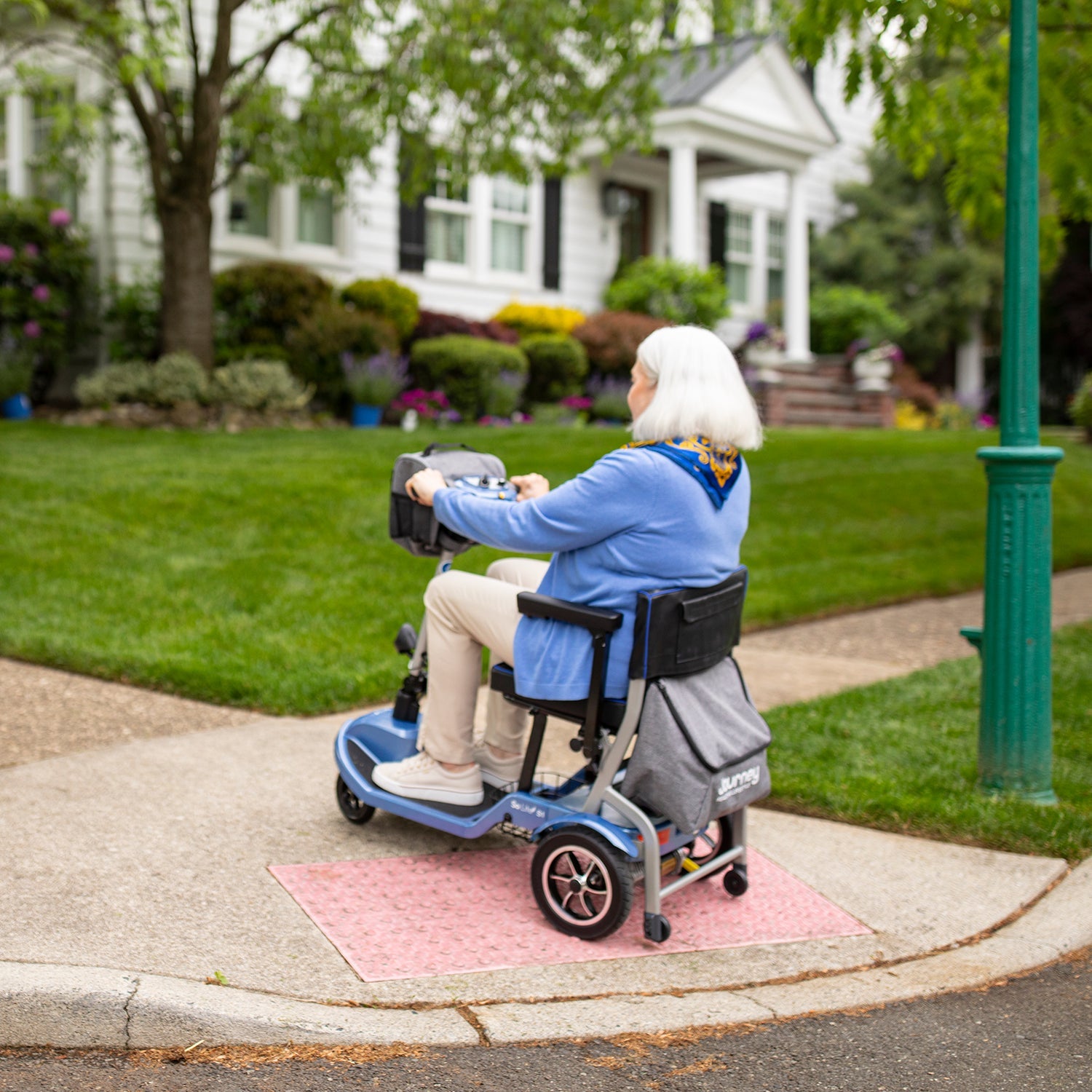 Journey - Perfect Walker Folding Power Scooter - Blue Journey - Perfect Walker Folding Power Scooter - Blue
