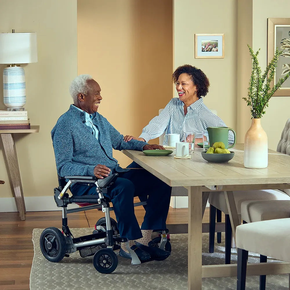 Journey - Zoomer Folding Power Chair Left-handed Control Journey - Zoomer Folding Power Chair Left-handed Control